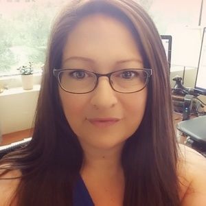 Meet your Posher, April